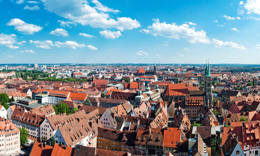 Nürnberg fast zur Hälfte grün: Bericht dokumentiert Flächen, Baumkronen und fehlende Plätze im Innenring